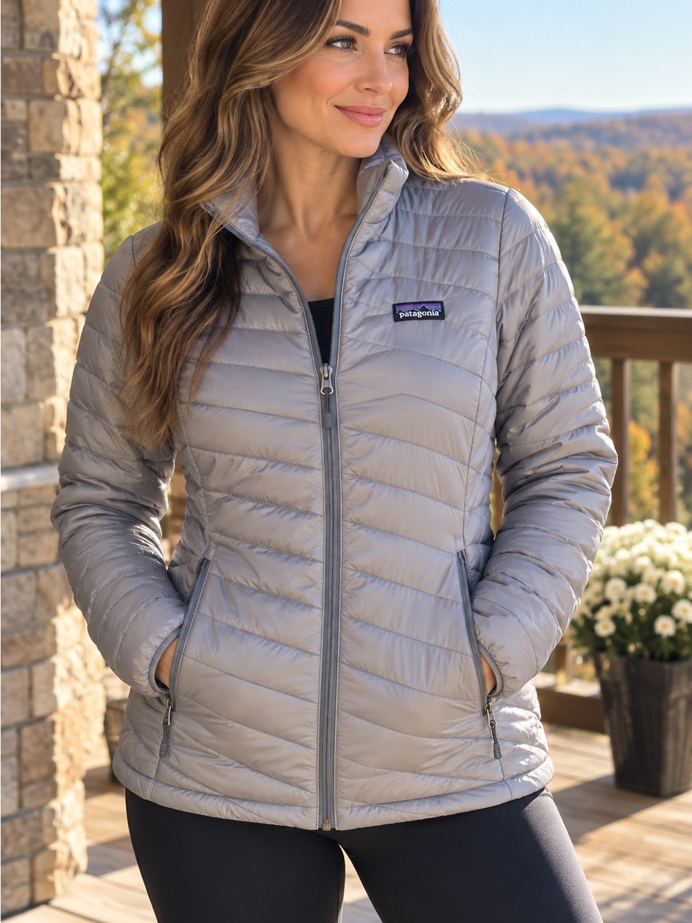 Patagonia Women's Large Packable Down Jacket - Silver